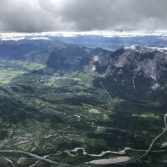 Flugwegposition um 11:26:04: Aufgenommen in der Nähe von 33018 Tarvis, Udine, Italien in 2751 Meter